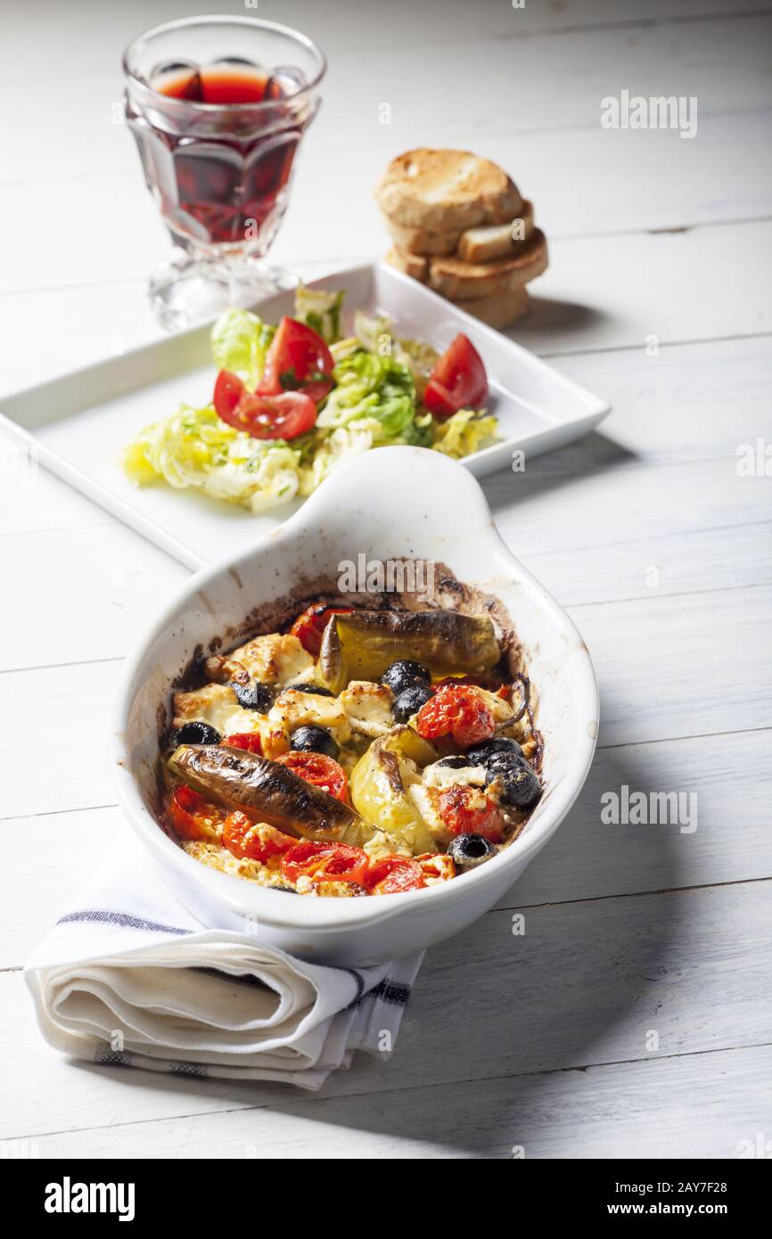 Gegrillter Griechischer Feta Kase Mit Tomate High Resolution Stock Photography And Images Alamy