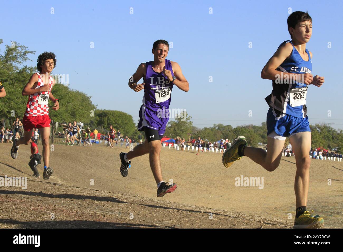 Teenage boys cross country running race hi-res stock photography and images  - Alamy