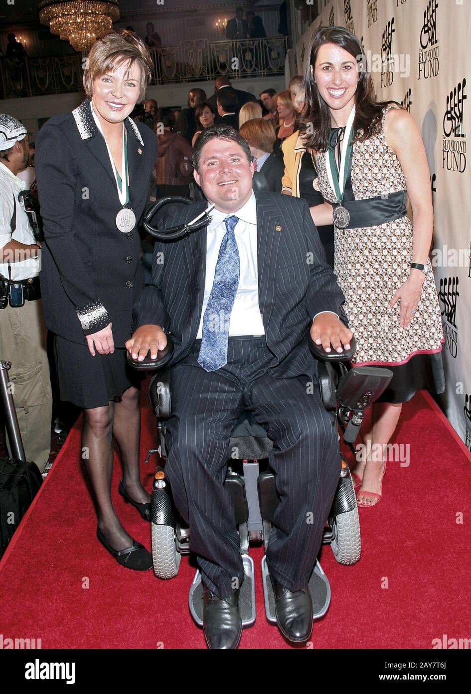 New York, NY, USA. 17 September, 2007. Lesley Visser, Marc Buoniconti, Janet Evans at the 22nd Annual Sports Legends Dinner to benefit The Buoniconti Fund to Cure Paralysis at Waldorf=Astoria. Credit: Steve Mack/Alamy Stock Photo