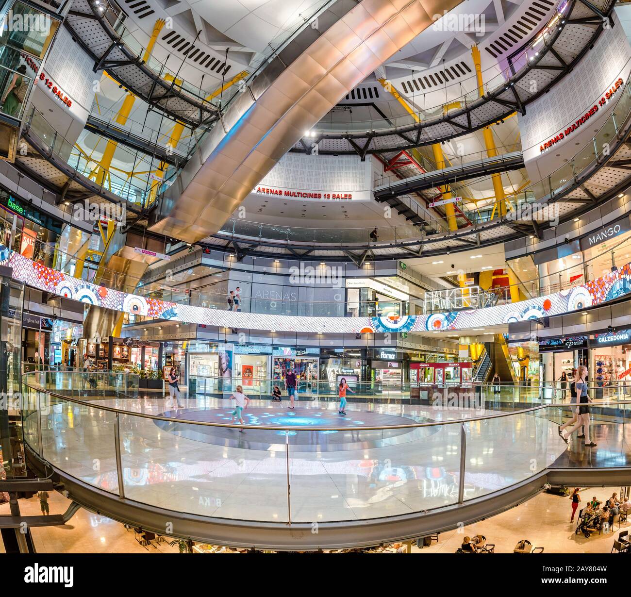 10 JULY 2018, BARCELONA, SPAIN: Interior of the Las Arenas shopping centre  Stock Photo - Alamy