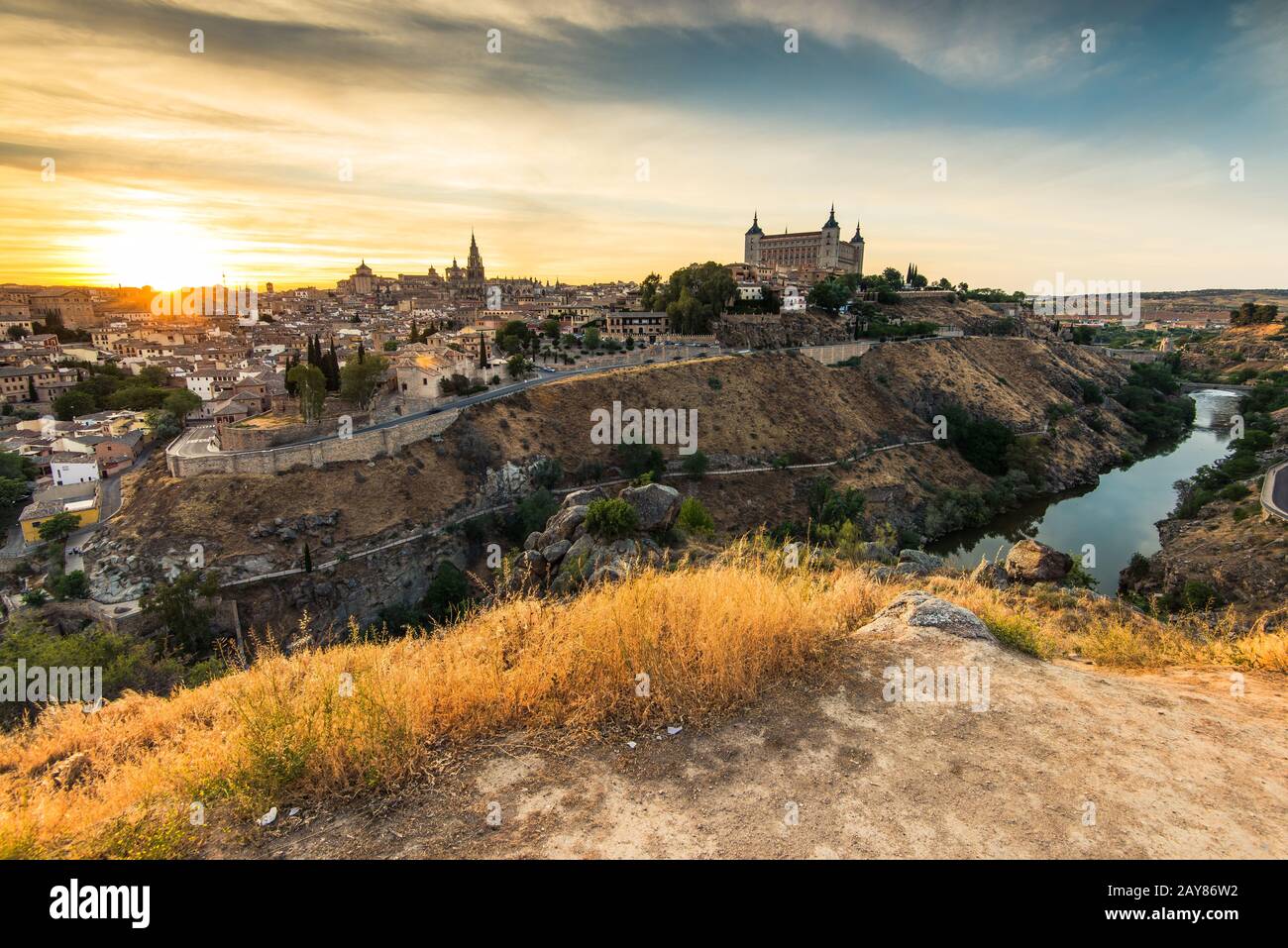 Beautiful sunset over historic Toledo in Spain Stock Photo Alamy