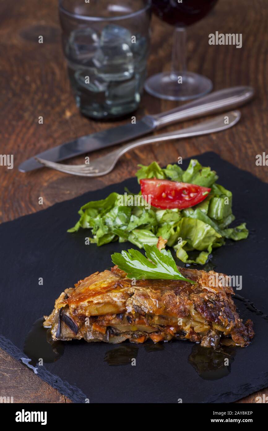 Griechische moussaka mit salat hi-res stock photography and images - Alamy