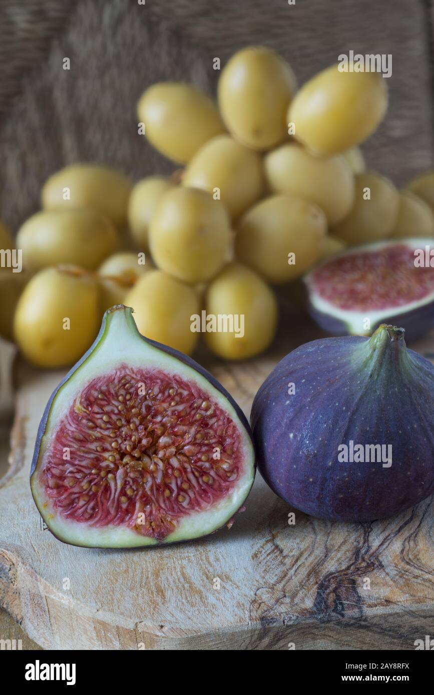 Fresh figs and dates Stock Photo Alamy