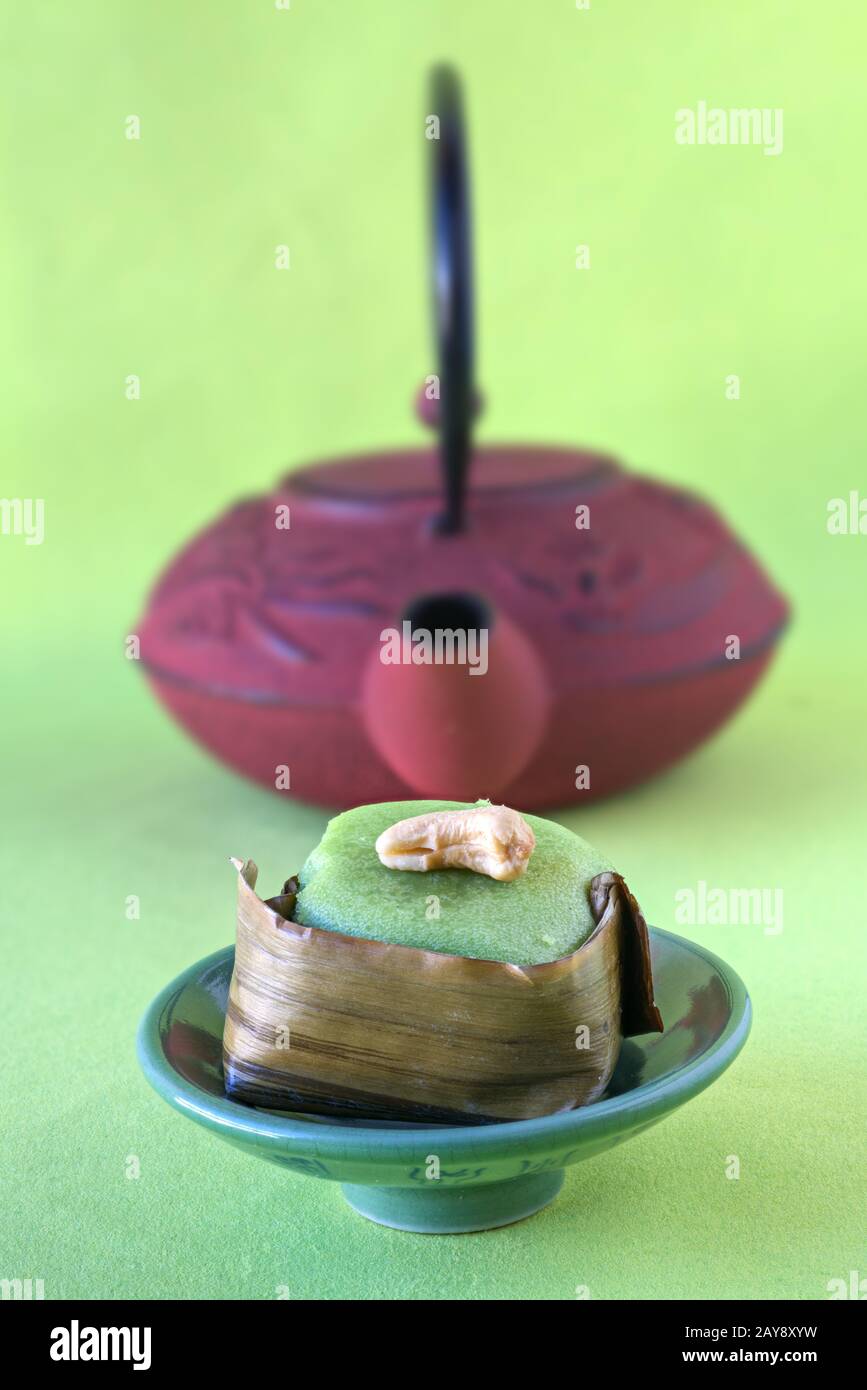 Green rice cake Stock Photo Alamy