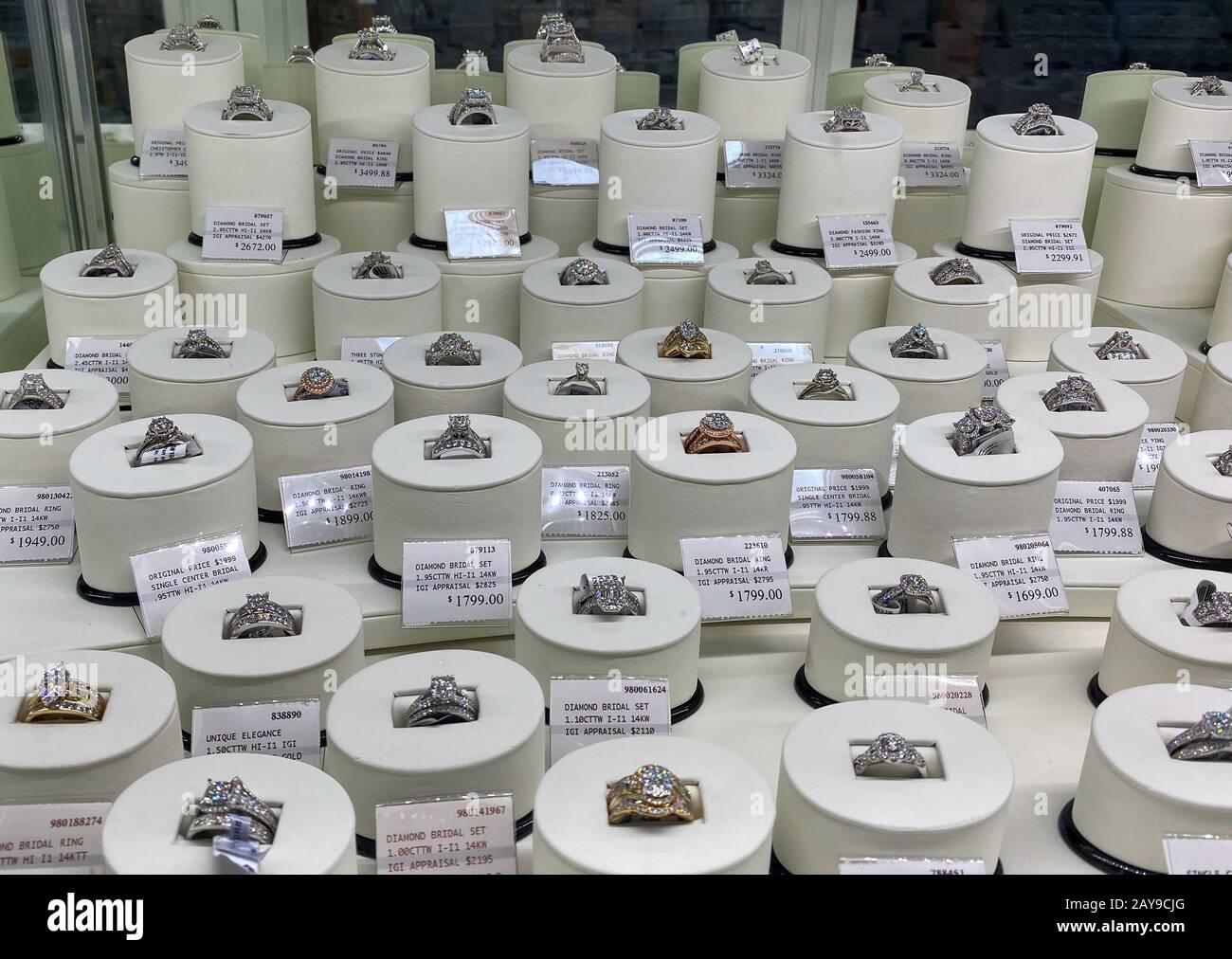 Orlando, FL/USA-2/11/20: A jewelry display case of diamond rings waiting  for customers to purchase at a Sams Club retail store Stock Photo - Alamy