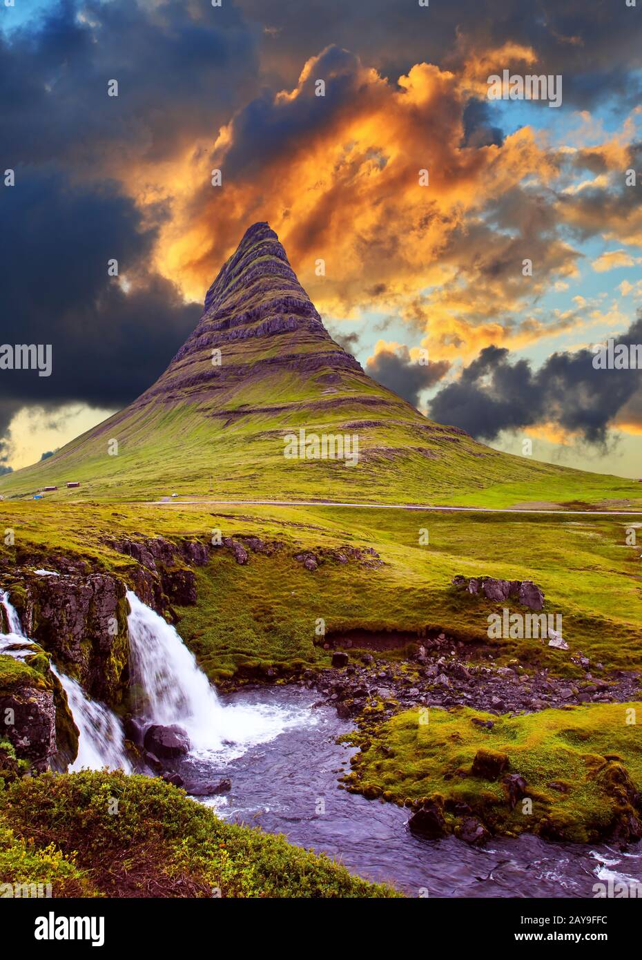 The famous mountain in Iceland Stock Photo Alamy