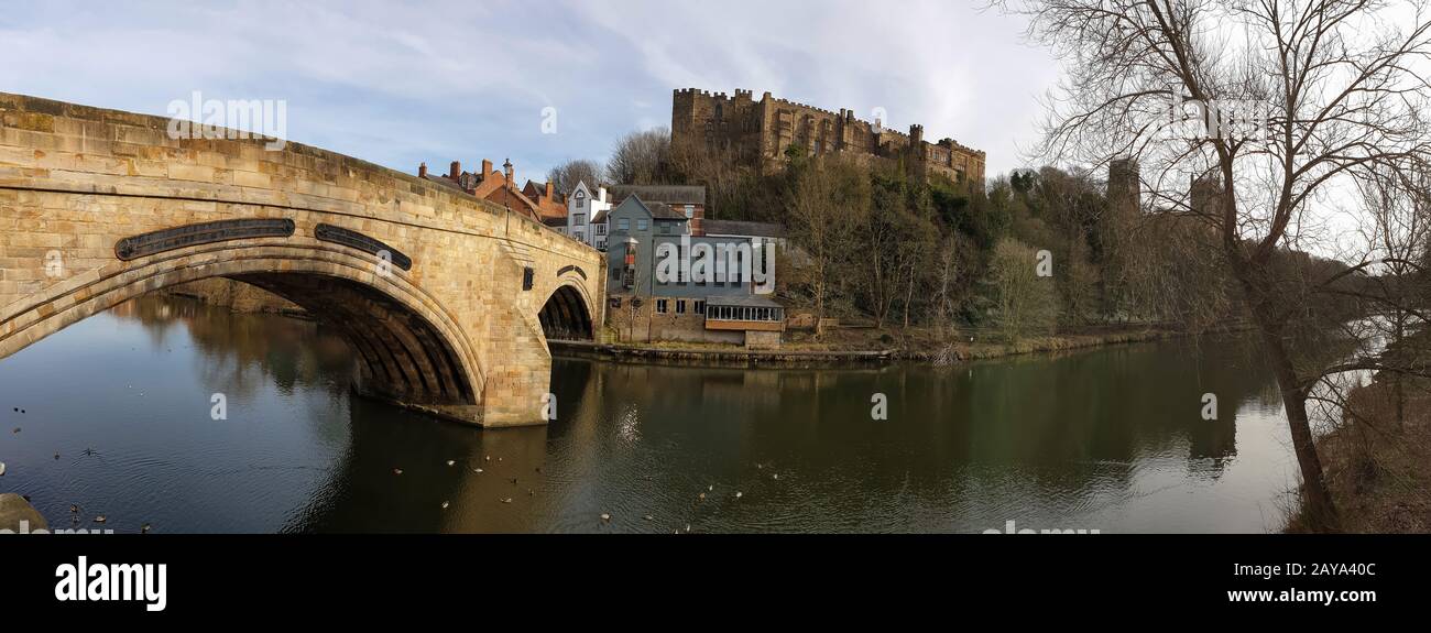 Panorama of Durham Framwellgate Bridge, Castle and Cathedral, England, UK Stock Photo