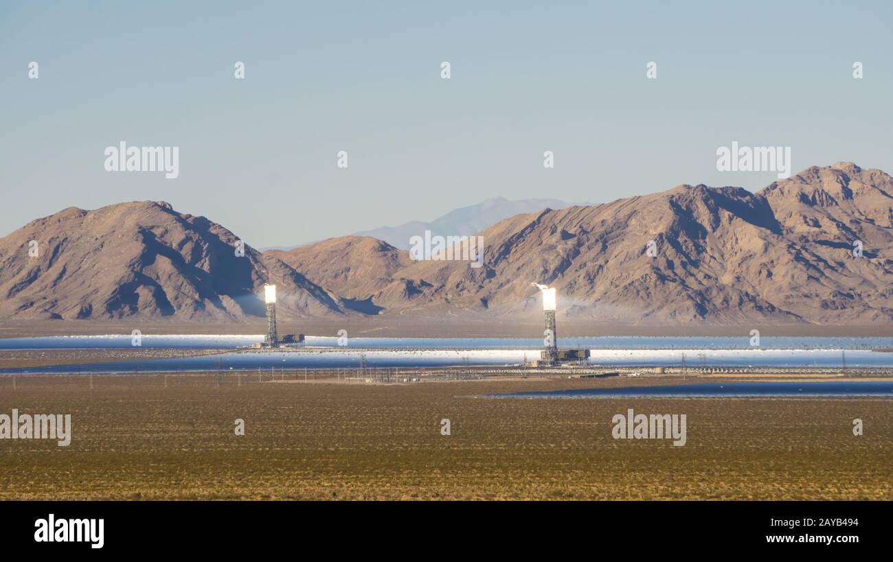 Solar heliostat concentrating the sun's rays to produce electricity in nevada Stock Photo