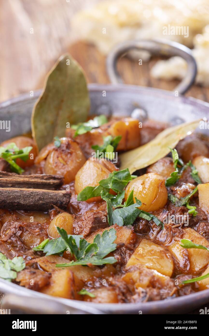 Griechisches stifado hi-res stock photography and images - Alamy