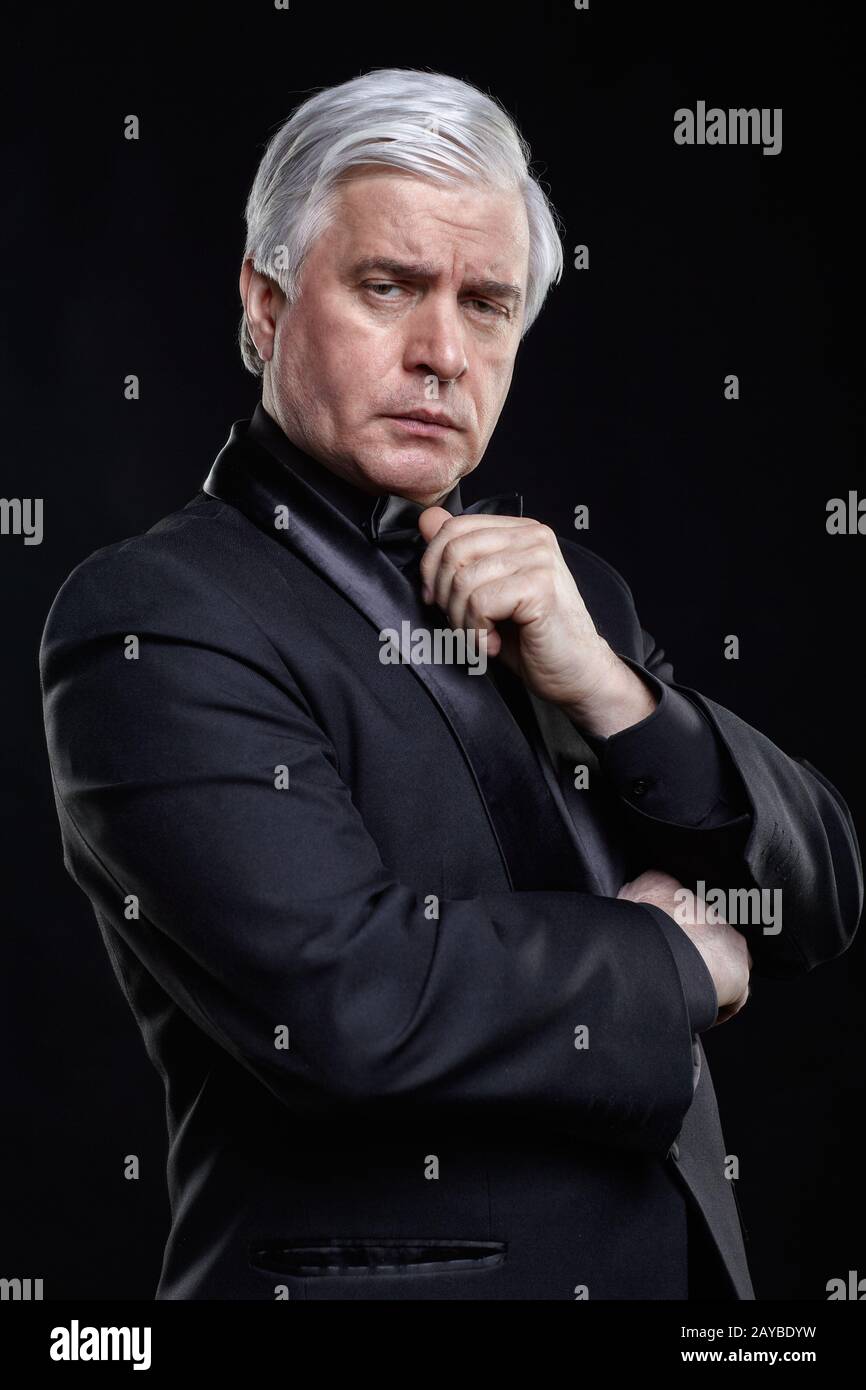 Portrait older black man suit hi-res stock photography and images - Alamy