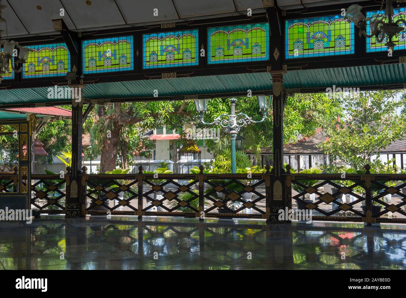 One of the pavilions at the Kraton of Yogyakarta (Keraton Ngayogyakarta Hadiningrat), the Sultans palace complex in Yogyakarta, Java, Indonesia. Stock Photo