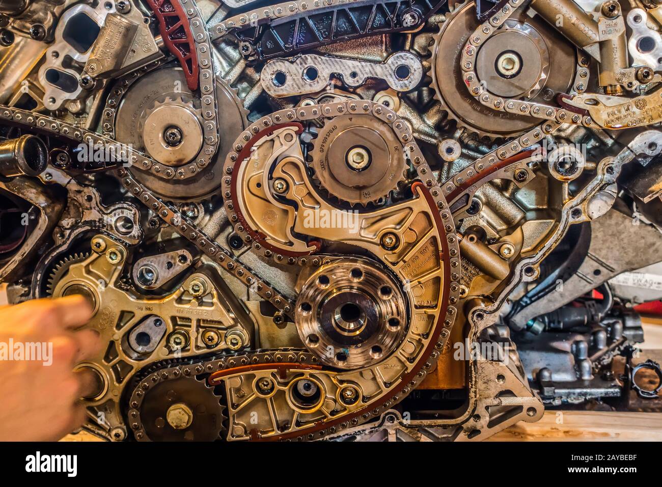 Engine timing hires stock photography and images Alamy