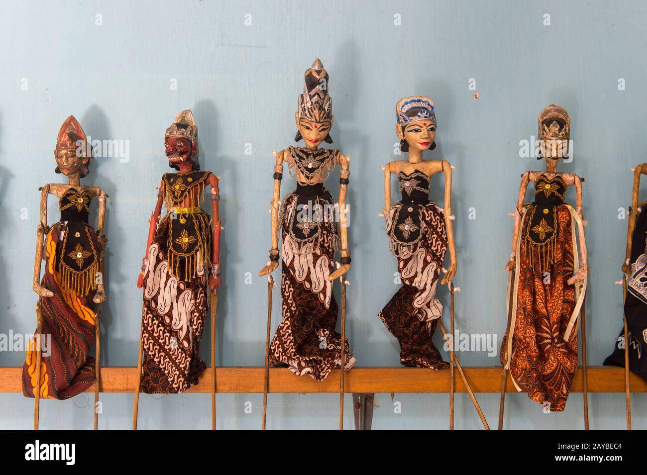 indonesian hand puppets