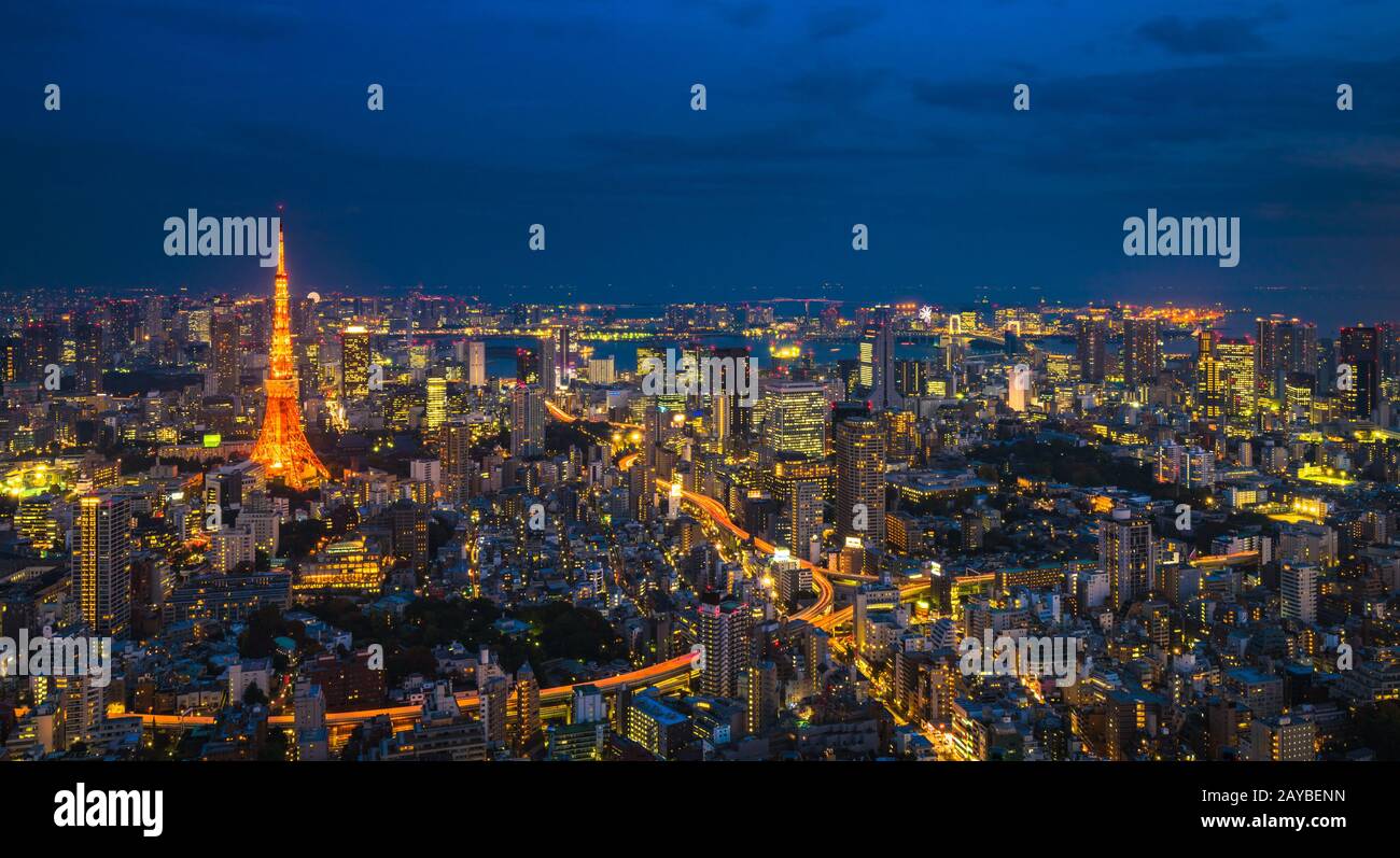 Tokyo Night Scene Panoramic View Stock Photo Alamy