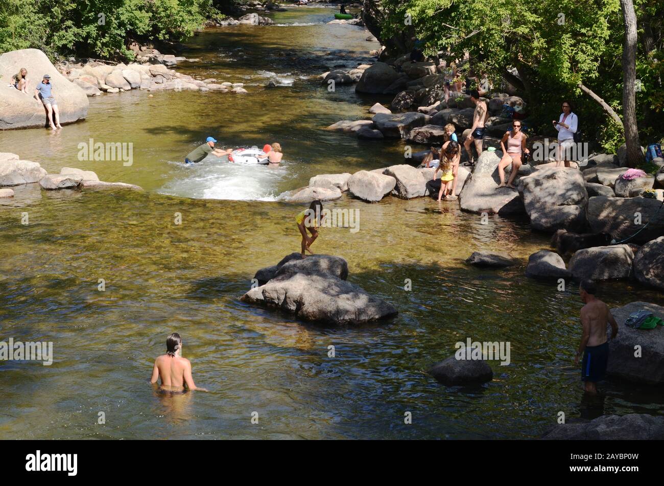 Children bathe stream hi-res stock photography and images - Alamy