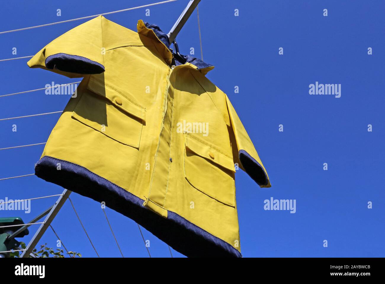 Rain coat hires stock photography and images Alamy
