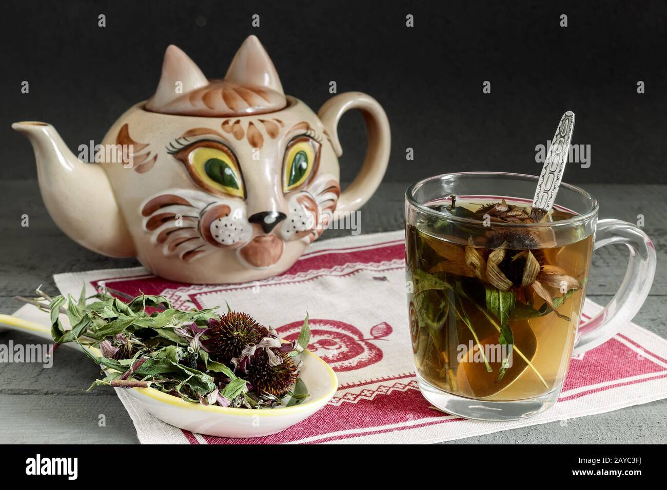 Herbal tea with the medicinal plant Echinacea Stock Photo Alamy