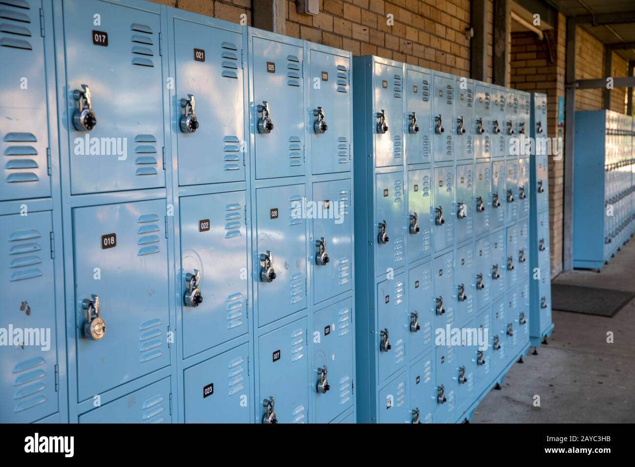 Student locker australia hires stock photography and images Alamy