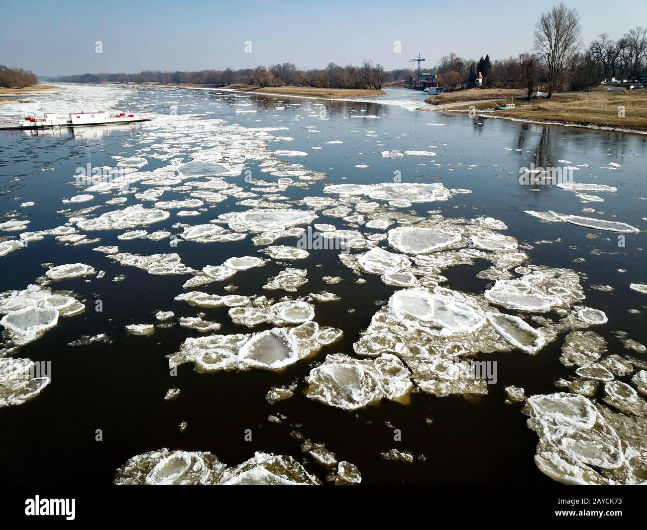 Ice floes on the Elbe obstruct the inland navigation Stock Photo