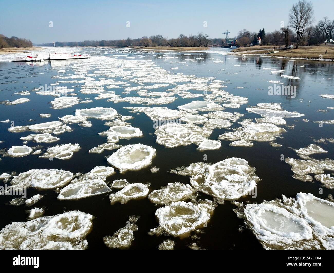 Ice floes on the Elbe obstruct the inland navigation Stock Photo