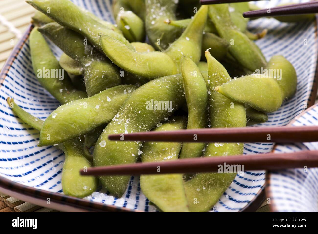 Plate of edamame at Japanese sushi restaurant Stock Photo Alamy