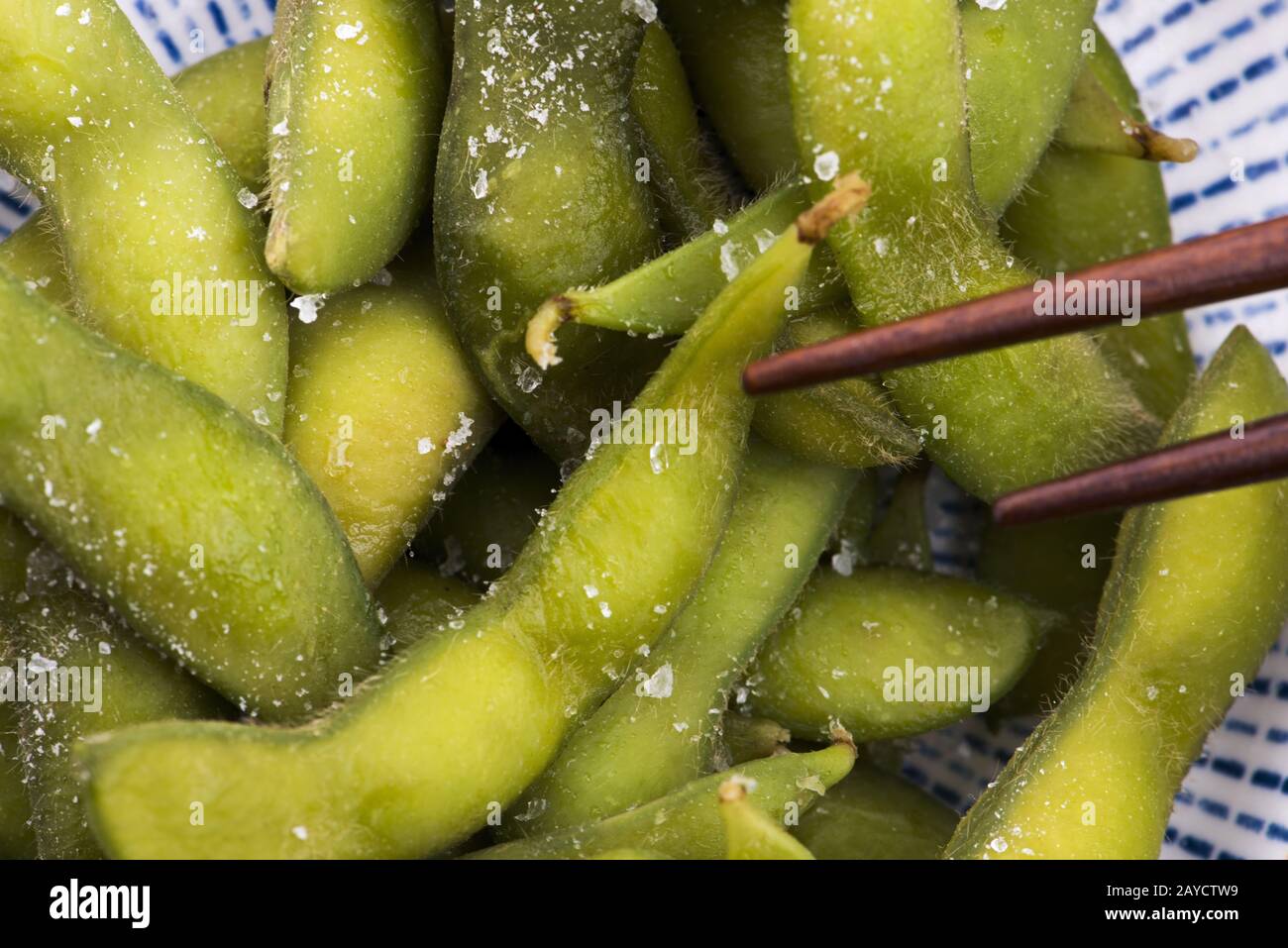 Plate of edamame at Japanese sushi restaurant Stock Photo Alamy