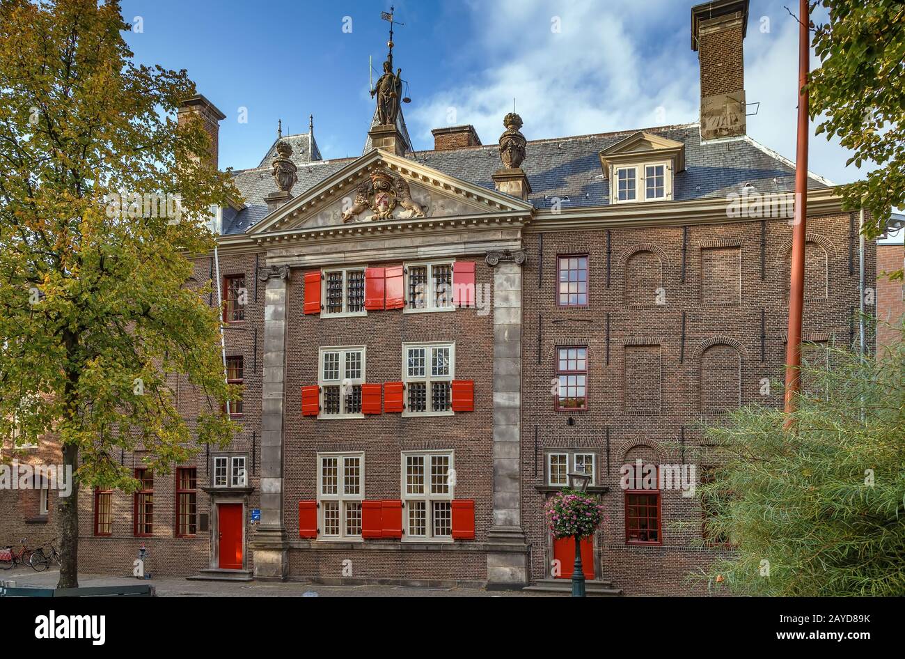 Historical house, Leiden, Netherlands Stock Photo Alamy