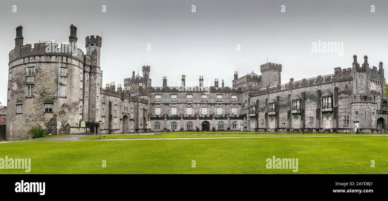 Medieval castle kilkenny hi-res stock photography and images - Alamy