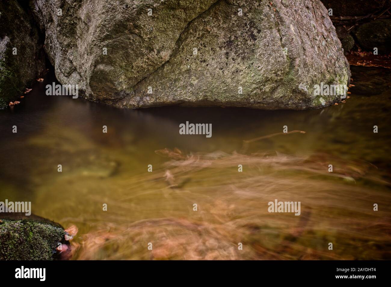 Rock waterfall creek white hi-res stock photography and images - Alamy