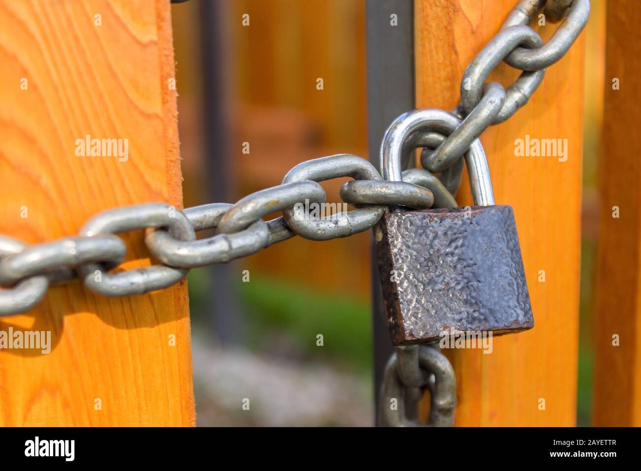 Old locks on fencing hires stock photography and images Alamy