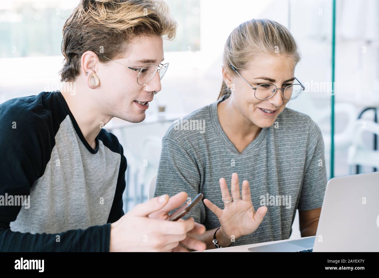 Disagreement startup hi-res stock photography and images - Alamy