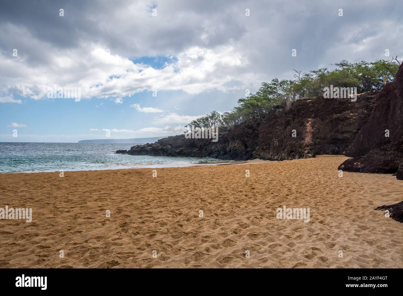 The overlooking view of the shore in Maui, Hawaii Stock Photo