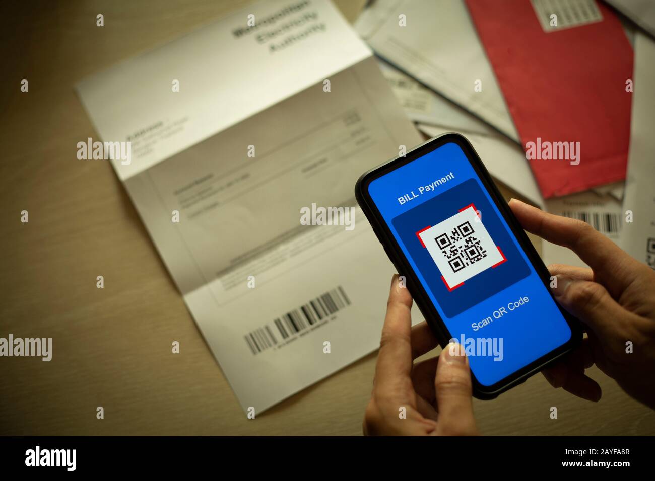 Can I pay QR code with credit card? Leia aqui: Can I scan a QR code and ...