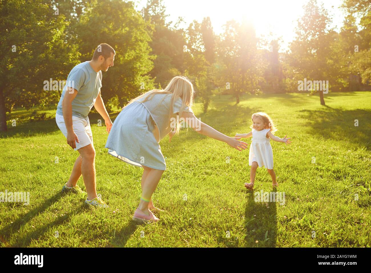 Happy family life hi-res stock photography and images - Alamy