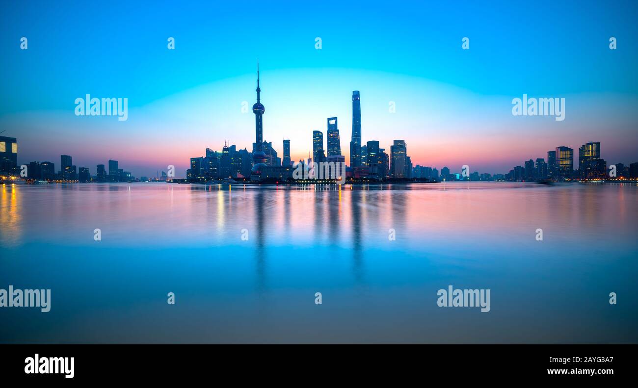 Timelapse the bund hi-res stock photography and images - Alamy
