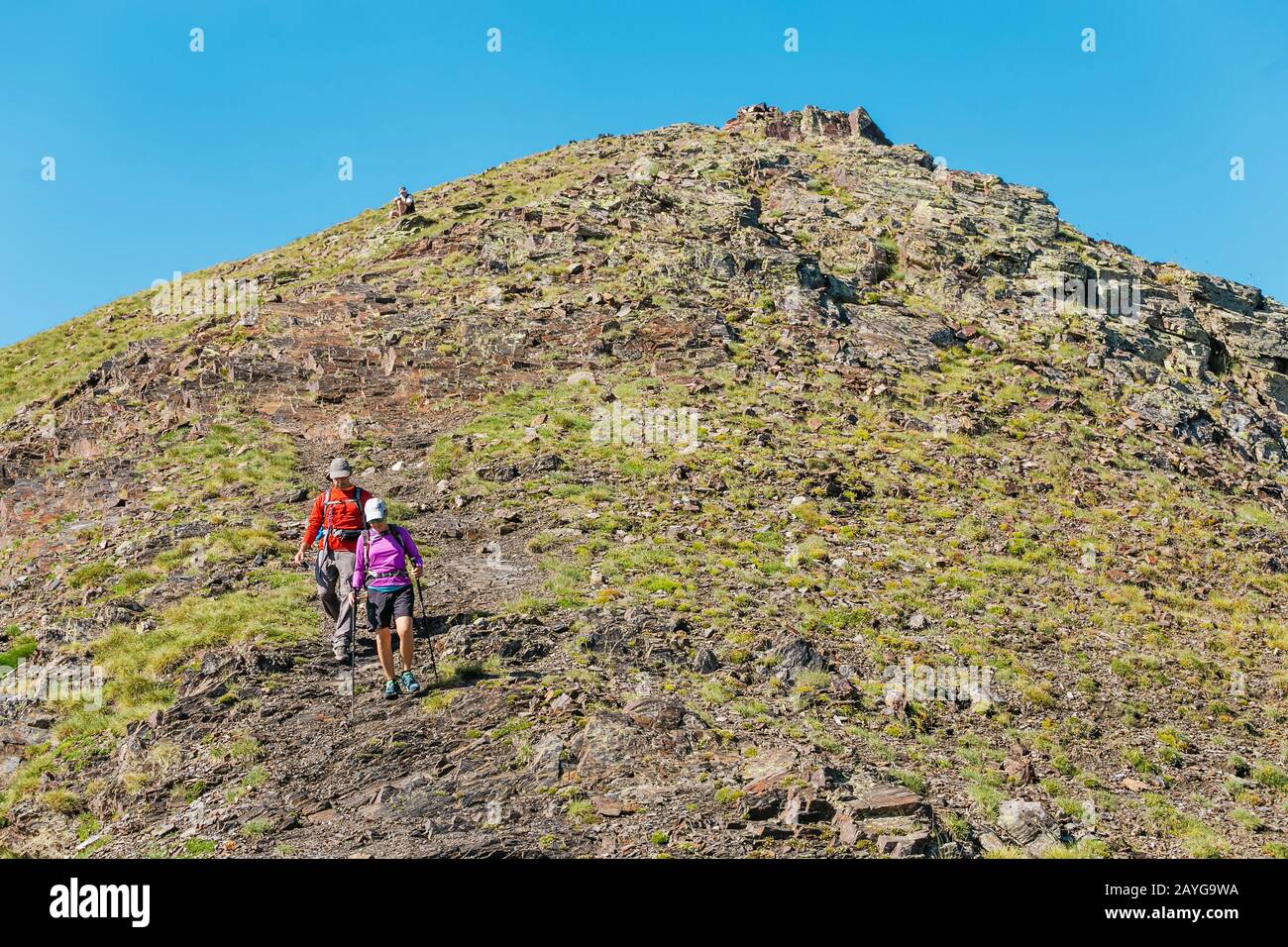 Family hikers walking together hi-res stock photography and images - Alamy