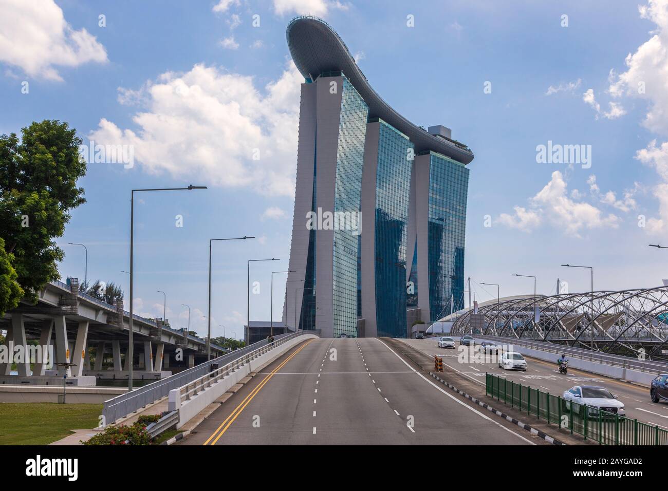 Marina Bay Sands Hotel, Singapore, Asia, with a modern architectural design with a ship shaped viewing platform Stock Photo