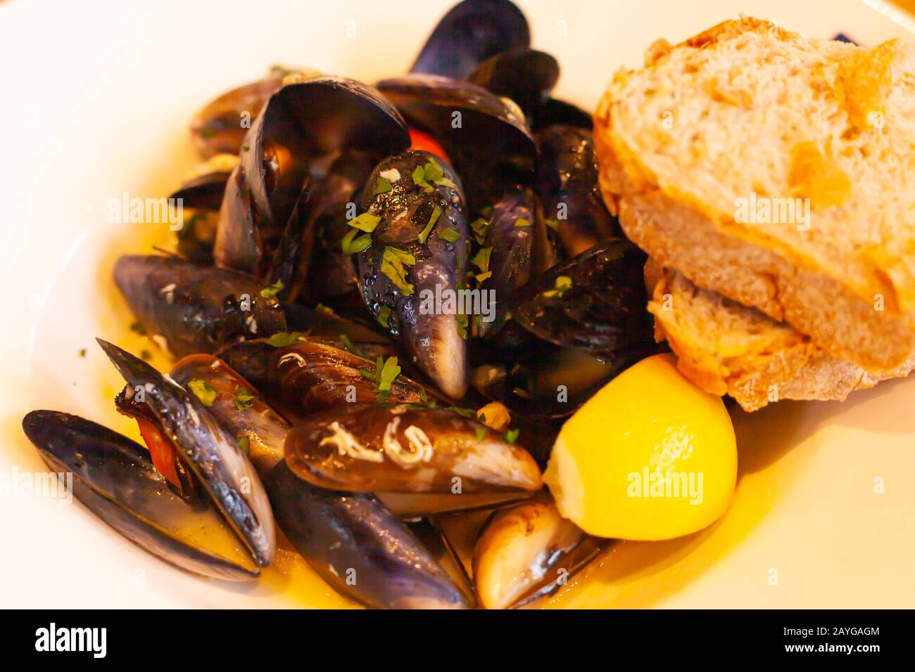 Hebridean mussels hires stock photography and images Alamy
