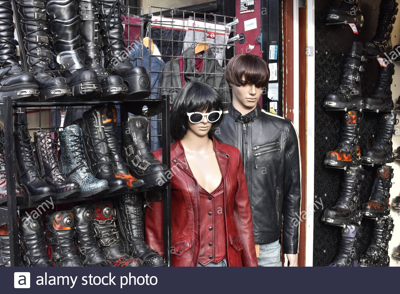 Fashion Mannequins High Resolution Stock Photography and Images Alamy