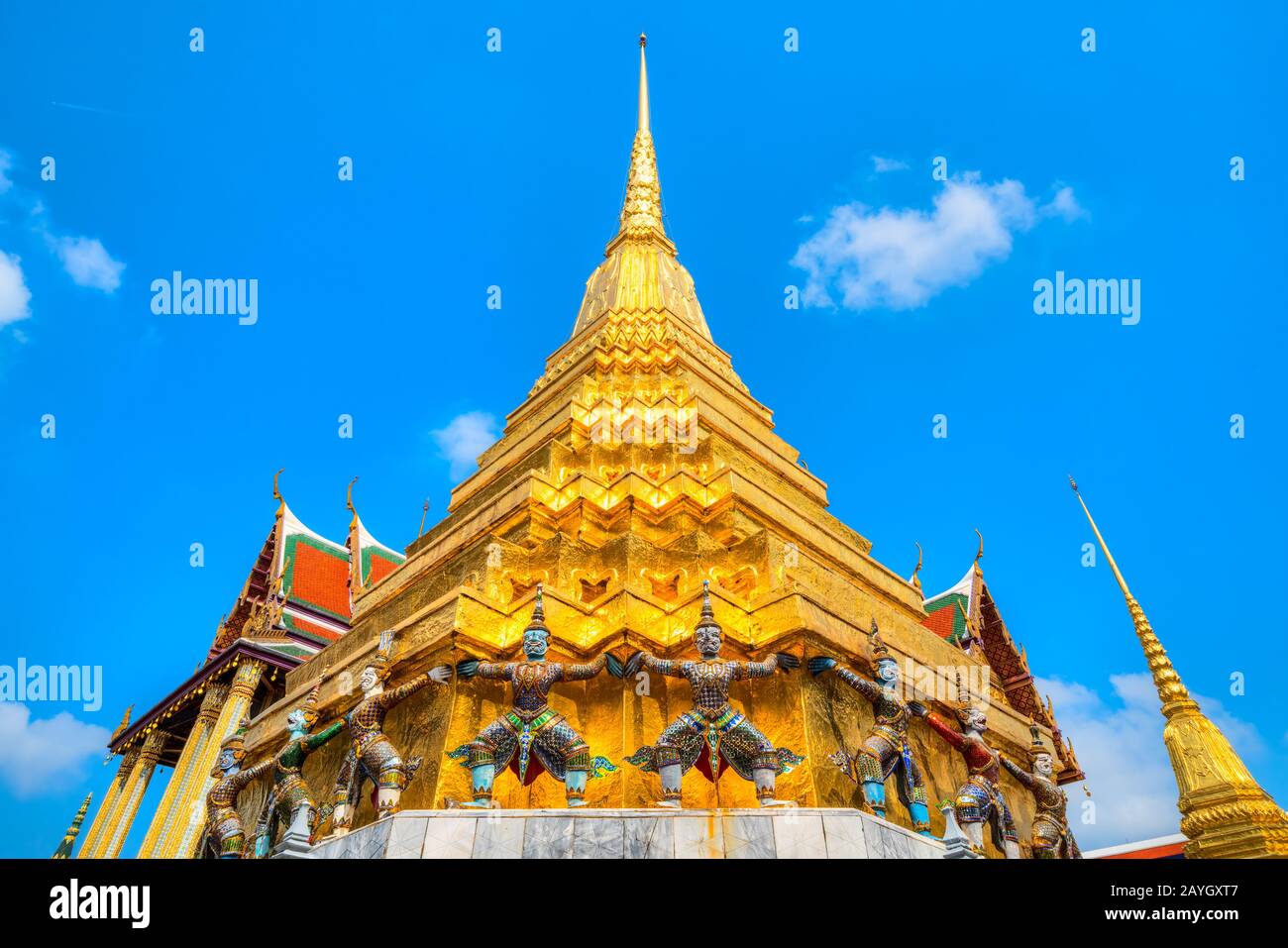 Bangkok, Thailand - FEBRUARY 23, 2018: Bangkok, Wat Phra Kaew, Temple of the Emerald Buddha, and Grand Palace complex.  Bangkok, Thailandia. Stock Photo