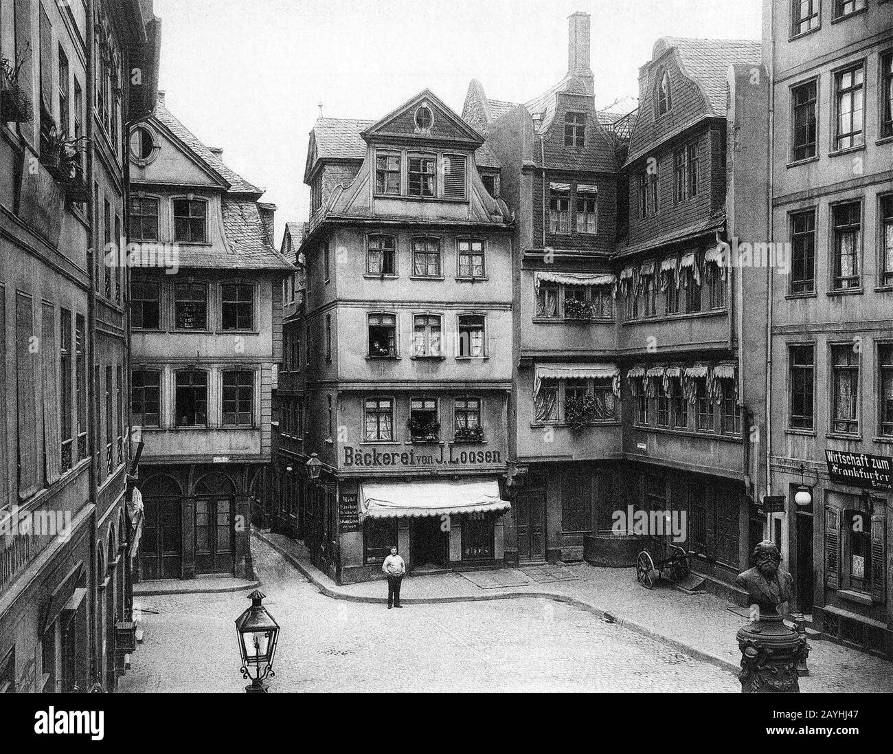 Frankfurt Altstadt-Huehnermarkt-1900. Stock Photo