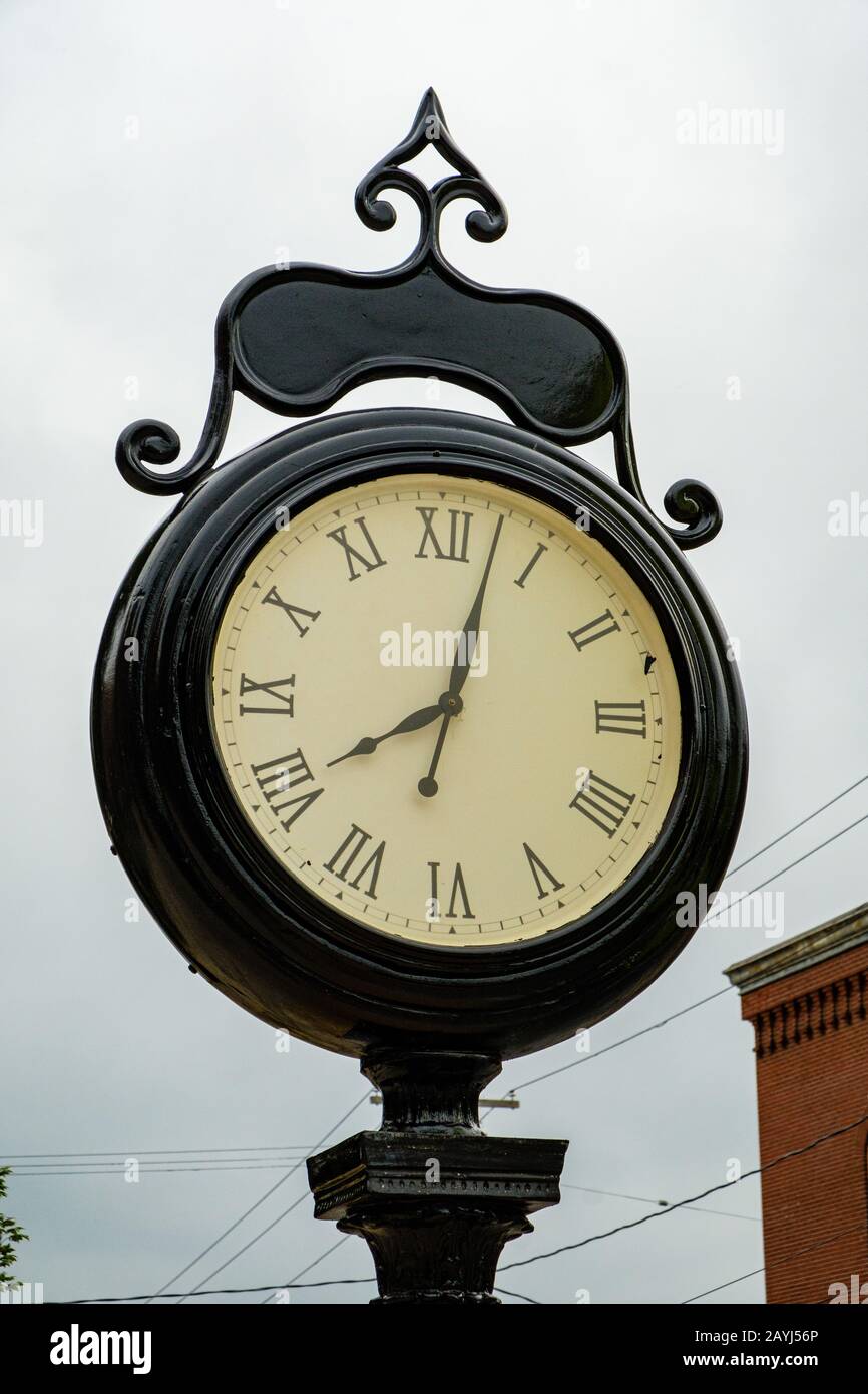 Post clock, Cambria County Courthouse, 200 South Center Street, Ebensburg, PA Stock Photo