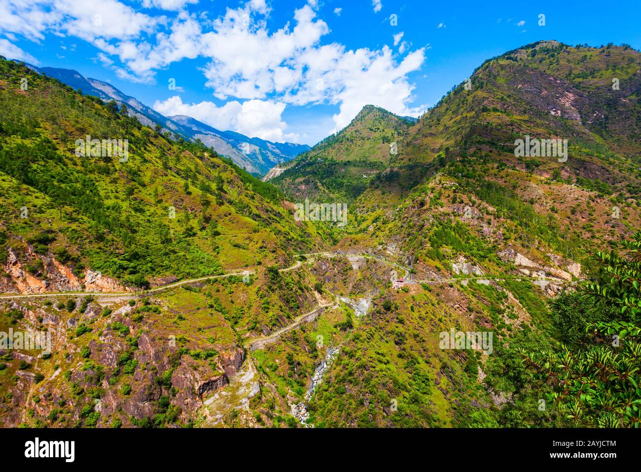 India himalaya scenic hi-res stock photography and images - Alamy