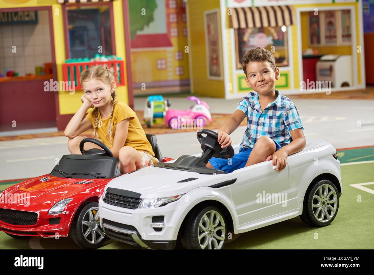 Toy car hotsell sit and drive