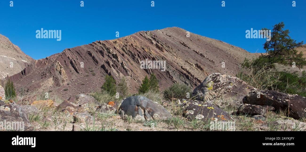 Exposed geological layers as a result of erosion Stock Photo - Alamy