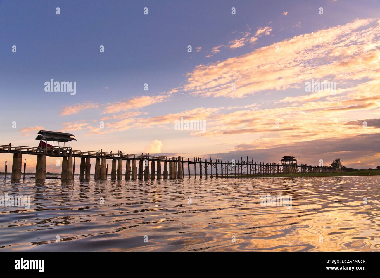 Myanmar burma pedestrian bridge hi-res stock photography and images - Alamy