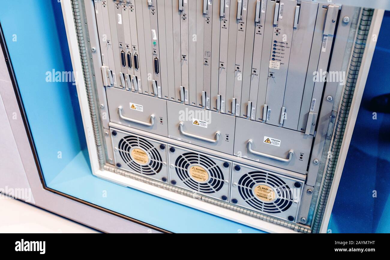 Supercomputer system hi-res stock photography and images - Alamy
