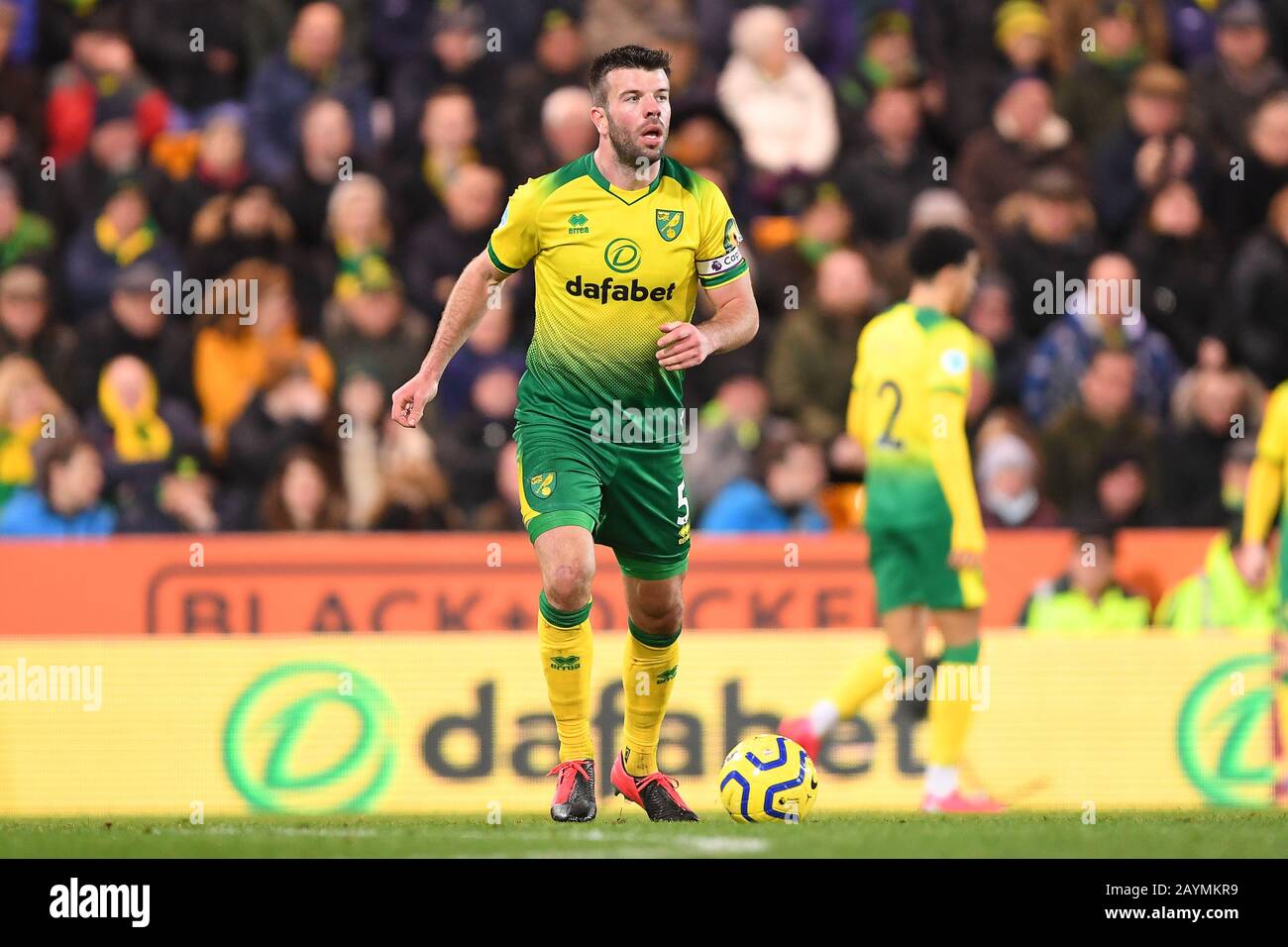 Norwich, UK. 15th Feb, 2020.  Grant Hanley (5) of Norwich City during the Premier League match between Norwich City and Liverpool at Carrow Road, Norwich on Saturday 15th February 2020. (Credit: Jon Hobley | MI News)  Photograph may only be used for newspaper and/or magazine editorial purposes, license required for commercial use Credit: MI News & Sport /Alamy Live News Stock Photo