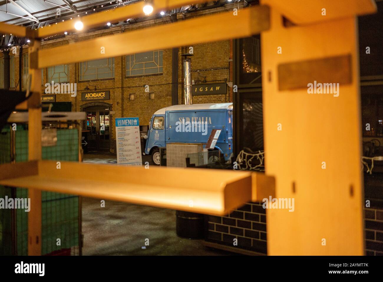 Spitalfields indoor Christmas Market, London Stock Photo Alamy