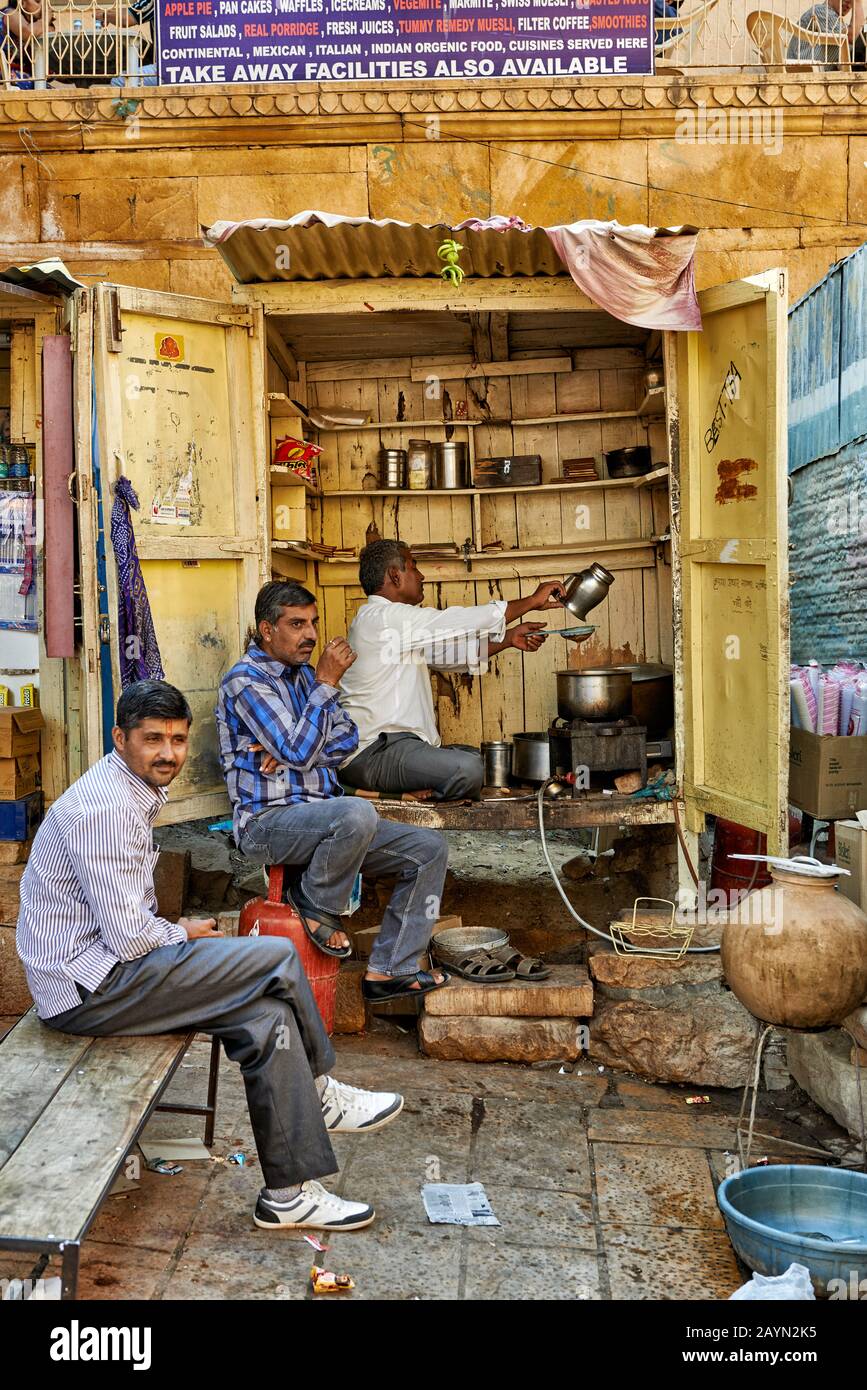 India India Tea Shop High Resolution Stock Photography and Images Alamy